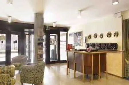 Hotel Airmotel 3*