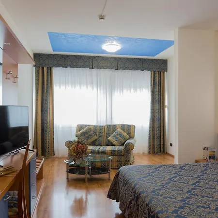 Airmotel Местре