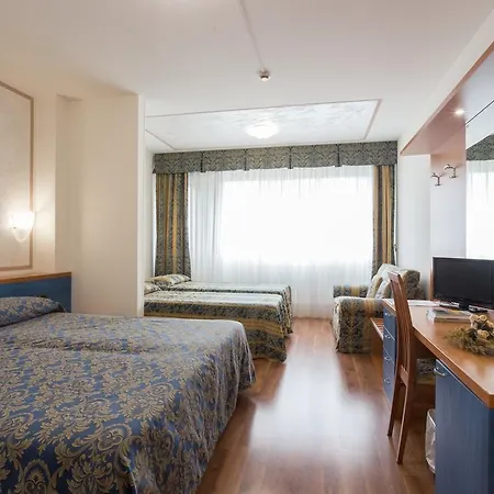 Hotel Airmotel 3*
